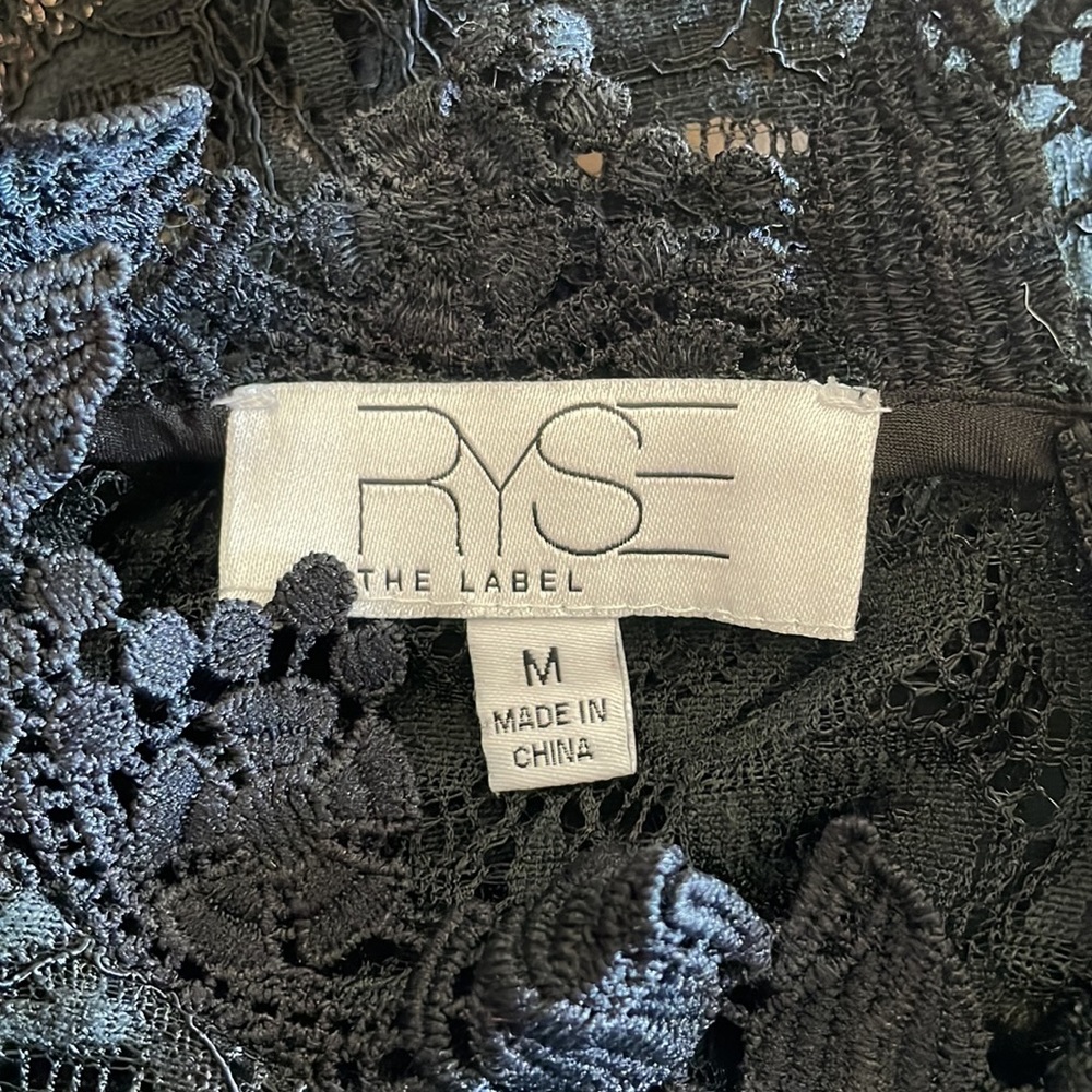 RYSE THE LABEL - Black Lace/Beige Nude Lined Dress - size Medium - Picture 5 of 5
